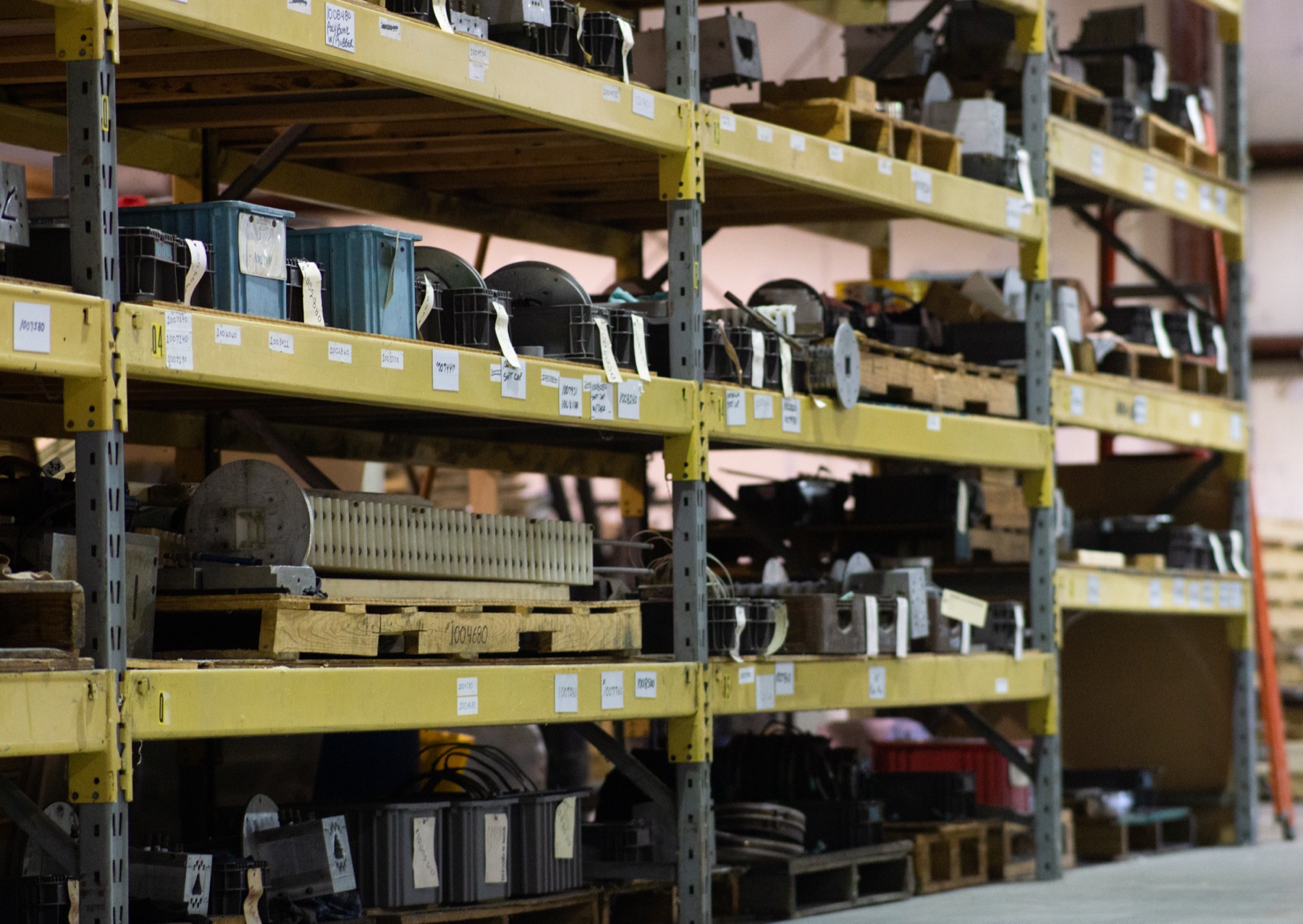 Hamilton tooling and component storage shelves